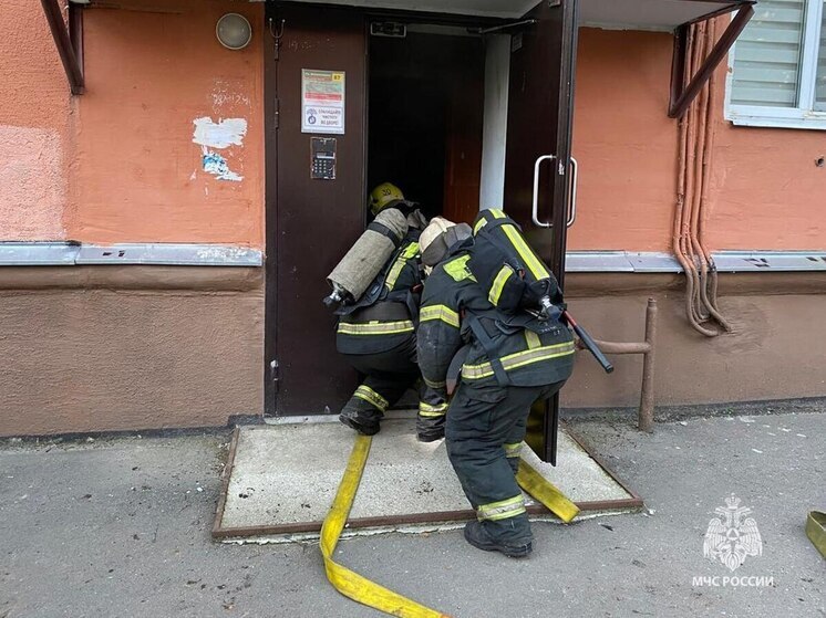 Возгорание в подвале дома в Узловой ликвидировали пять спасателей с двумя машинами