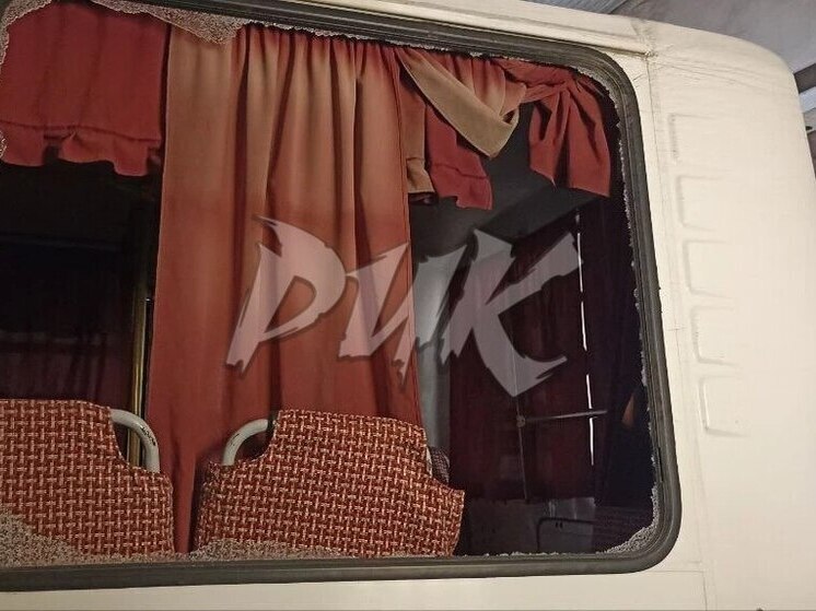 В Горловке в результате атаки дроном повреждения получил автобус