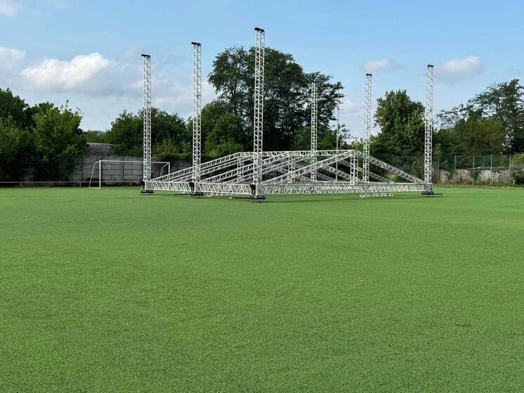 К 30-летию Карабулака завершают капремонт стадиона имени Идриса Зязикова