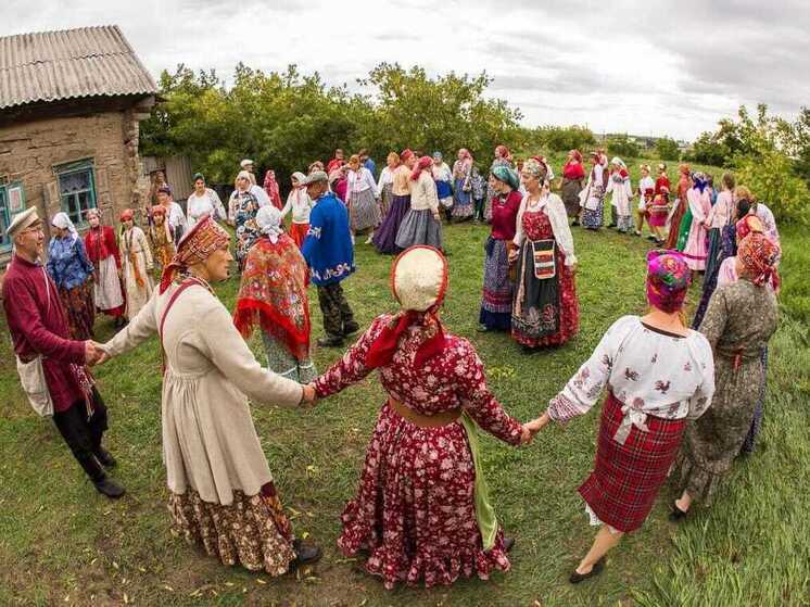 Омичей приглашают на проводы лета