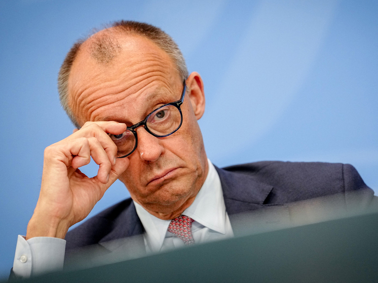 Мерц заявил об ужесточении санкций, если встречи Путина и Зеленского не будет