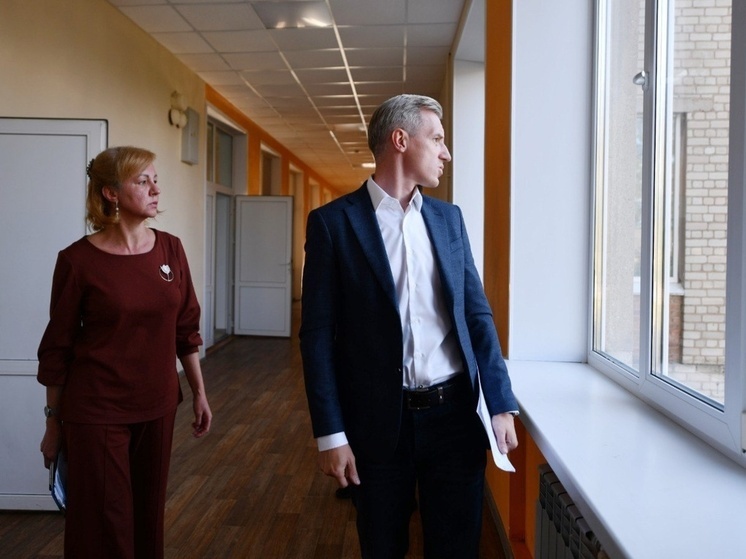 Василий Анохин: перед первым сентября проверил готовность школы №1 в Сычевке