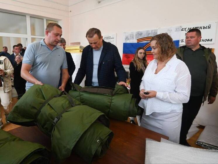На фронт из Пикалево передали тепловизионные одеяла