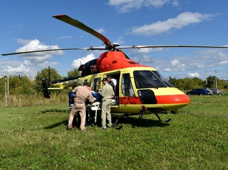Пациентку из Канашского округа доставили в Чебоксары вертолетом