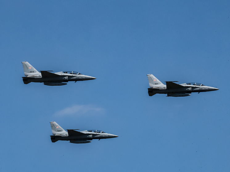 Bild: истребители Германии сопроводили российский Ил-20М над Балтийским морем