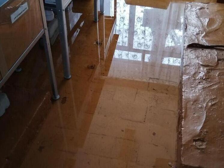 Прокуратура начала проверку состояния школы в Забайкалье, которую затопило
