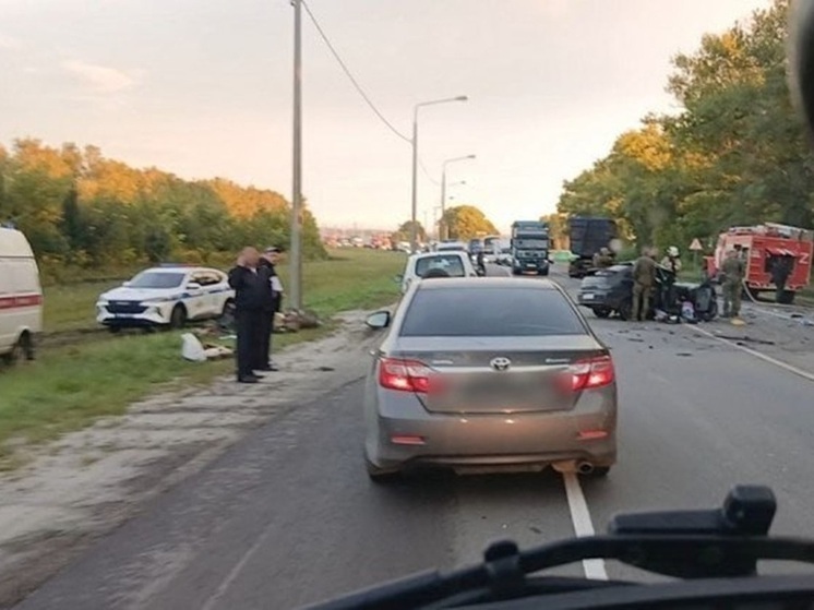 Серьёзное ДТП на трассе М2 «Крым» в Курской области вызвало пробку