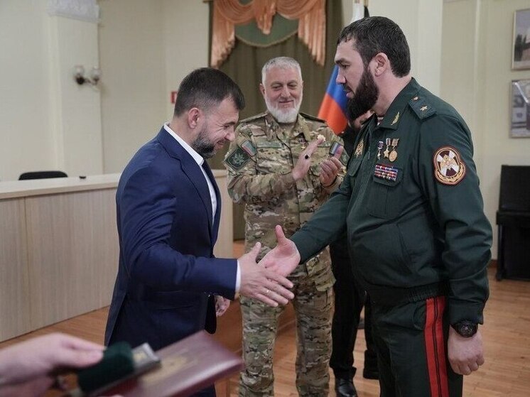 Глава ДНР стал Почётным гражданином Чечни