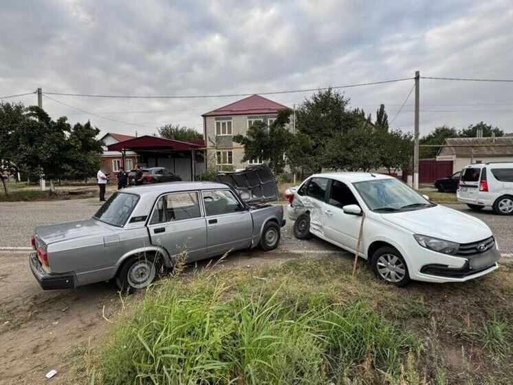 В Курском округе 19-летний водитель спровоцировал ДТП с двумя пострадавшими