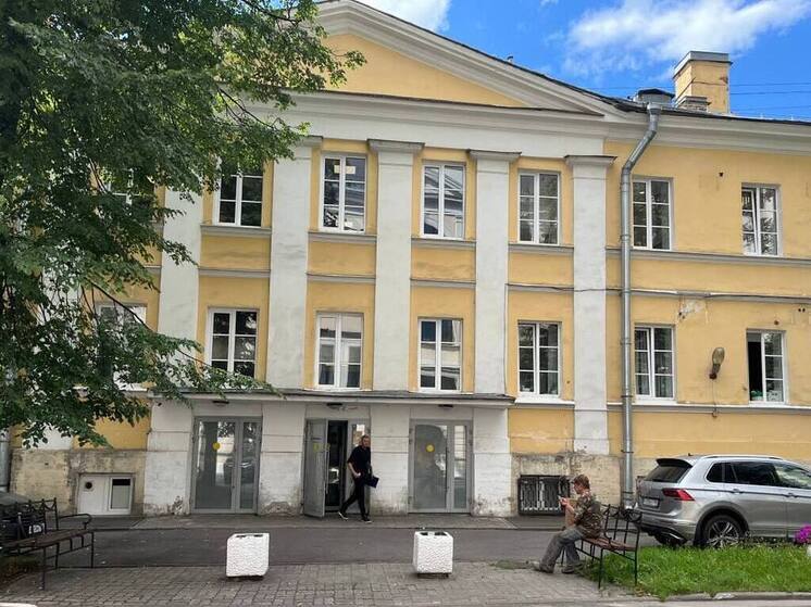 В Петербурге стартовали работы по сохранению здания 9-ой солдатской казармы