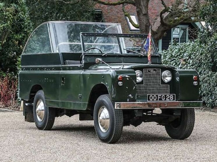 Автомобиль с защитой для корги установил новый ценовой рекорд для данной модели