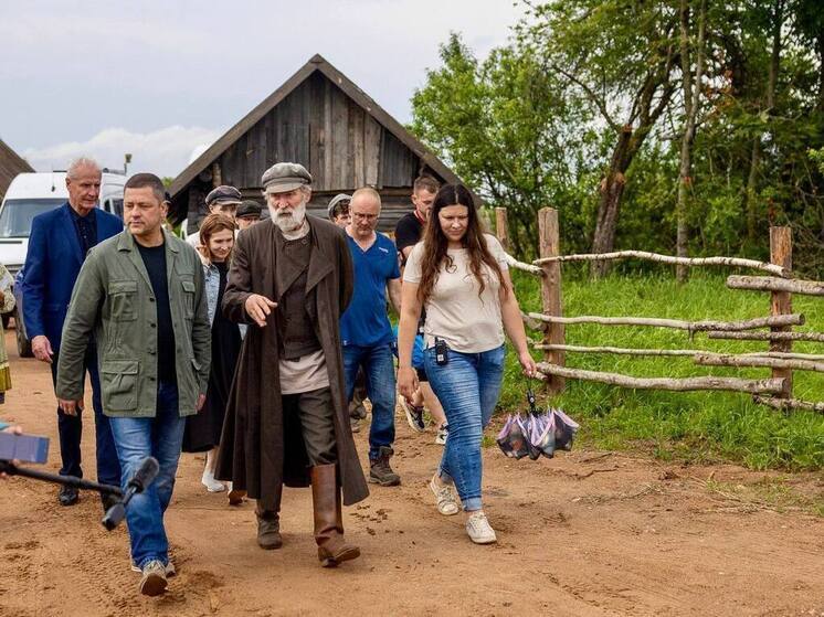 Михаил Ведерников поздравил псковичей с Днем российского кино