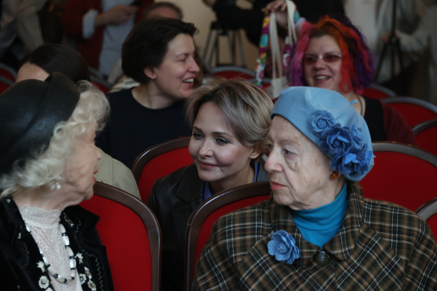 Светлана Немоляева
