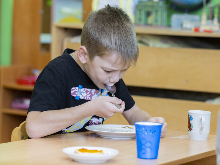 Свыше 4,8 млрд рублей предусмотрено на школьное питание льготников в Подмосковье