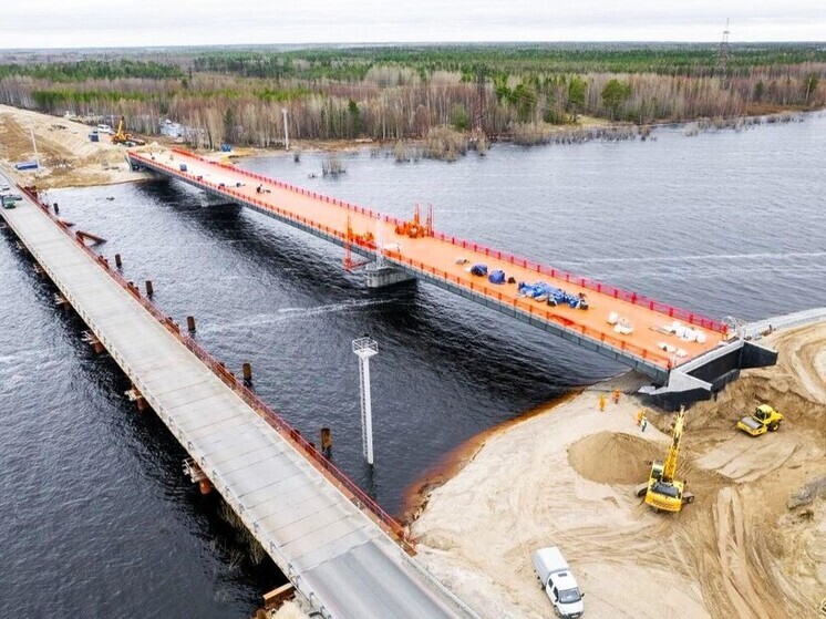 В Югре открыли движение по обновленному мосту через Ватинский Ёган