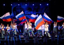 На минувшей неделе Городской округ Серпухов буквально окрасился в цвета триколора во время празднования важного государственного праздника