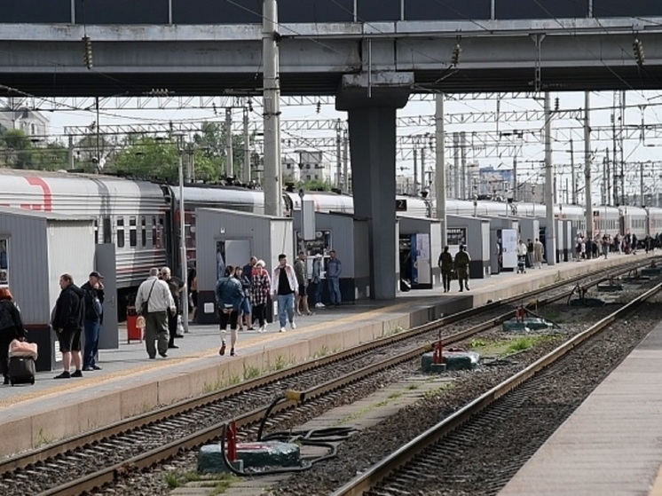  Движение поездов в Волгоградской области приостановлено после ночной атаки БПЛА