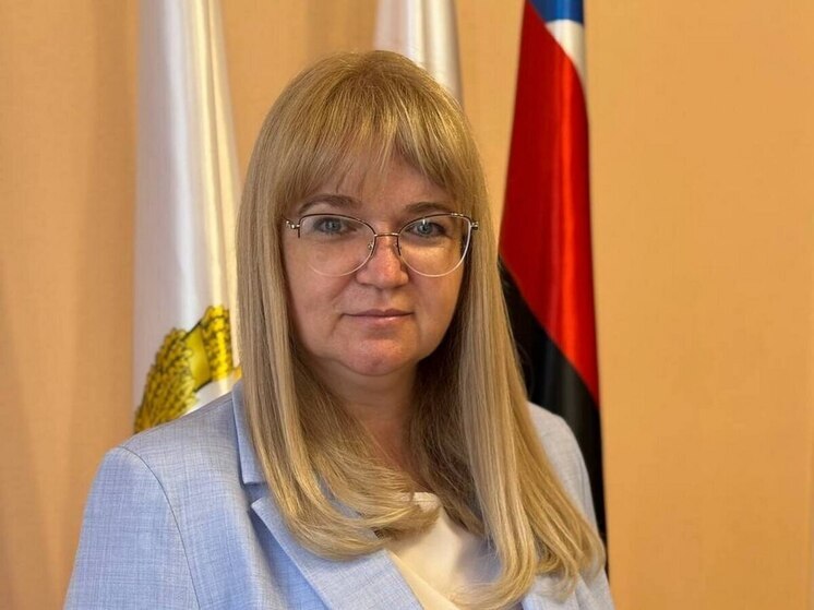 Лариса Павлова возглавила комитет по образованию Энгельсского района