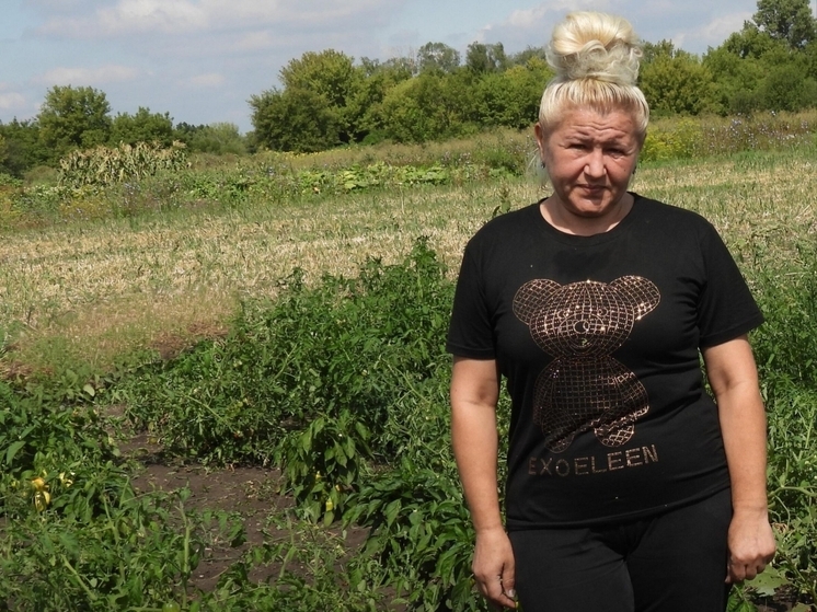 Соцконтракт помог белгородке купить инвентарь для работы в огороде
