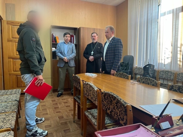 Валуйчанин заключил контракт на военную службу