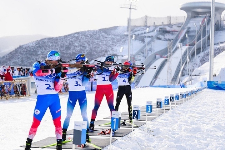 Майгурову не поступали жалобы от биатлонистов на качество экипировки