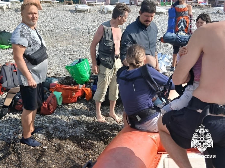 В районе села Криница застряли 23 человека из-за пожара