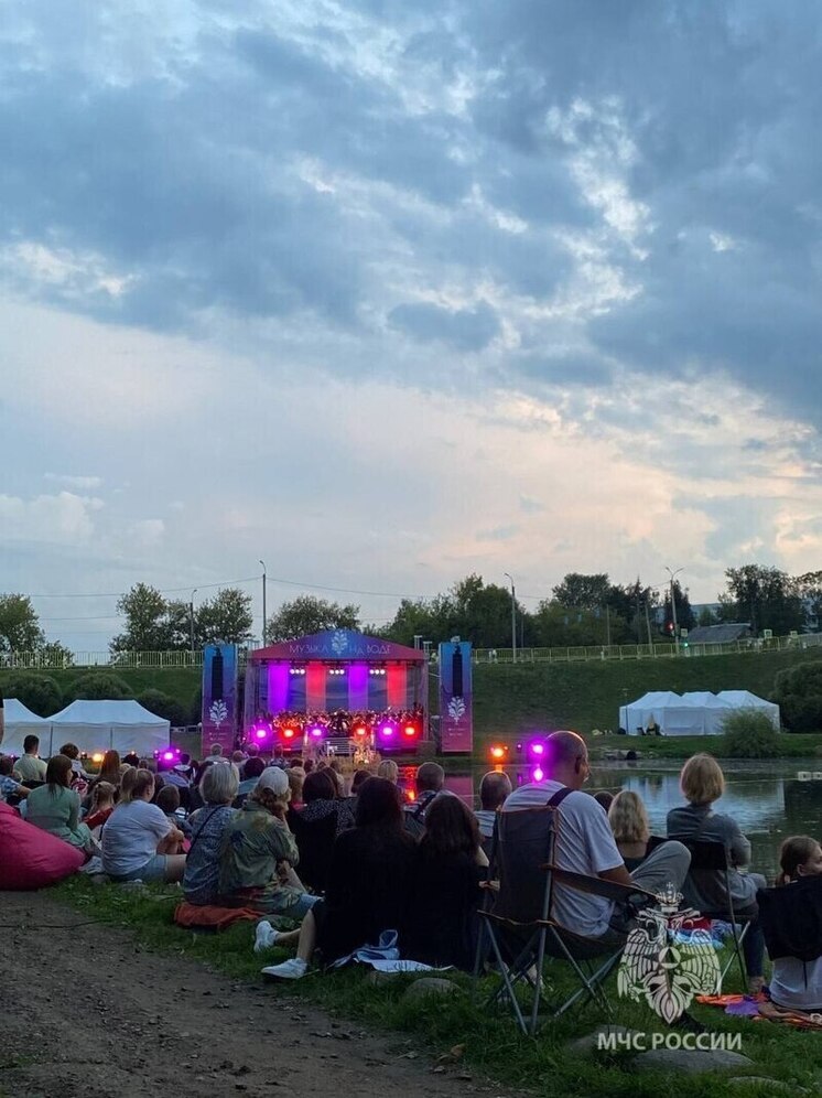 Псковичам напомнили о безопасности на фестивале «Музыка на воде»