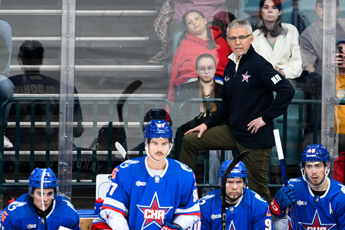 Питерские армейцы проиграли оба матча на домашнем Кубке Пучкова и на два месяца потеряли своего капитана.