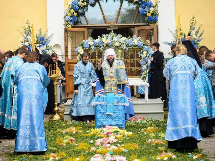 Борис Елкин поздравил псковичей с праздником Успения Пресвятой Богородицы