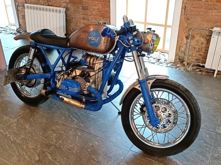 Мотоциклист провалился в коммунальную яму в Екатеринбурге и погиб