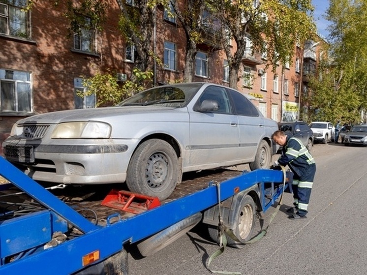 Массовая проверка в Омске: свыше 30 автомобилистов-должников выявлены в ходе рейда