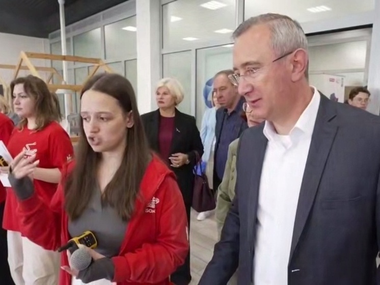 Школьник из Калуги показал робота на всероссийском конкурсе в Обнинске