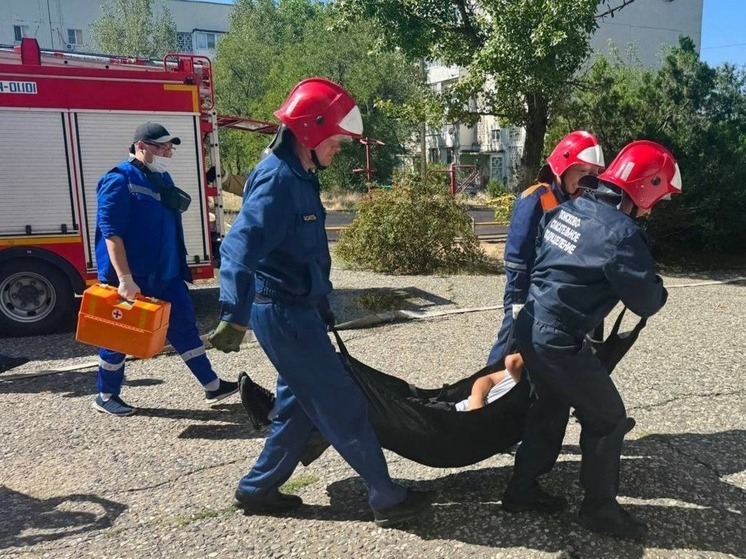 В общежитии Элисты прошли пожарно-тактические учения