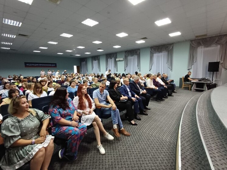 В ДНР наградили лучших ветеринаров