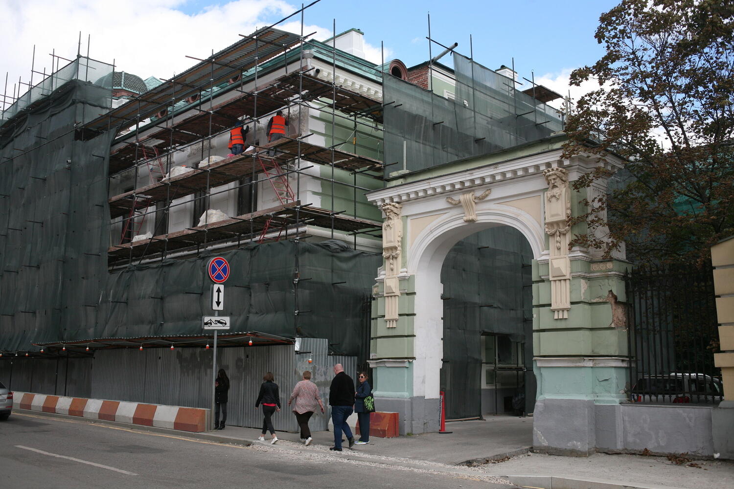 Неизвестные интерьеры Федора Шехтеля открыты в усадьбе Морозовых: фото 