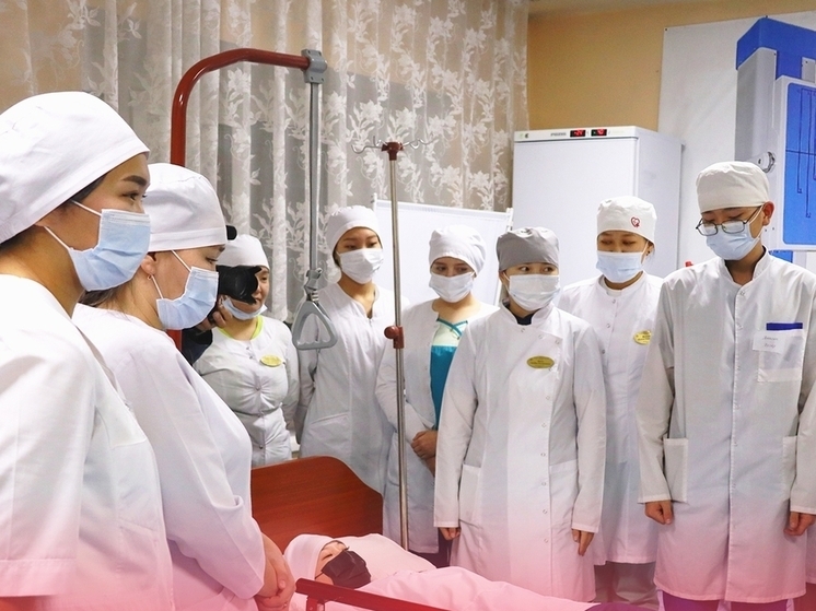 В Туве в Республиканский медколледж в этом году поступили 365 абитуриентов