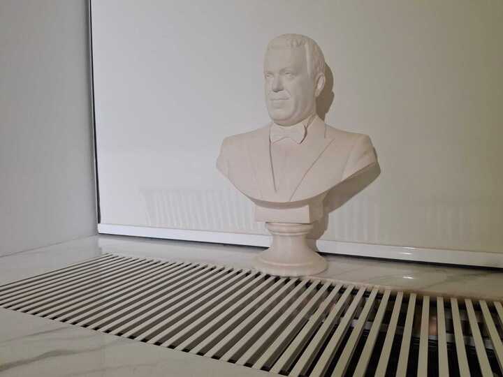 Экспонаты выставки Кобзона