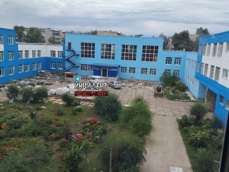 Прокуратура взяла на контроль капремонт школы в Краснокаменске
