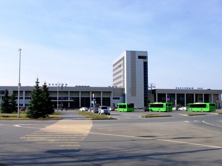 Тюменские транспортные полицейские нашли и вернули домой сбежавшую несовершеннолетнюю