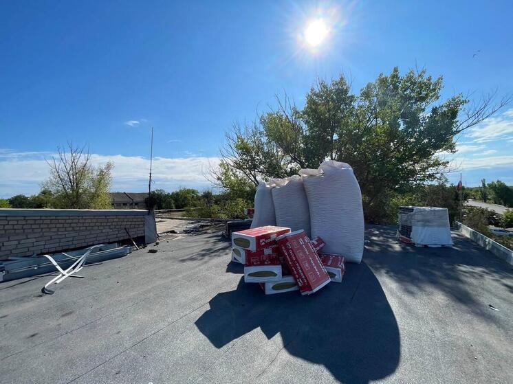 Бригада чувашских строителей активно ремонтирует ДК поселка Андреевка