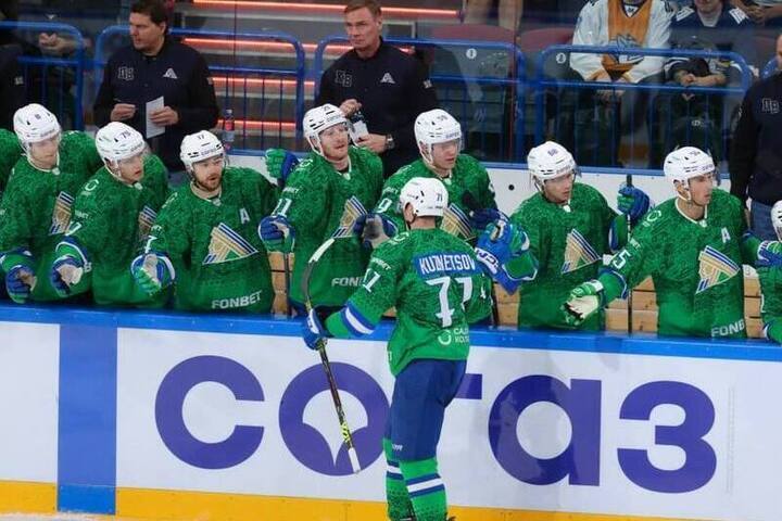 «Салават Юлаев» проиграл «Магнитке», пропустив две шайбы в конце третьего периода