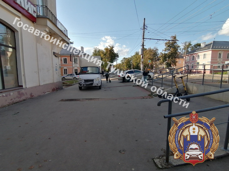 Водитель «ГАЗ» во время движения задом в Туле сбил пенсионера