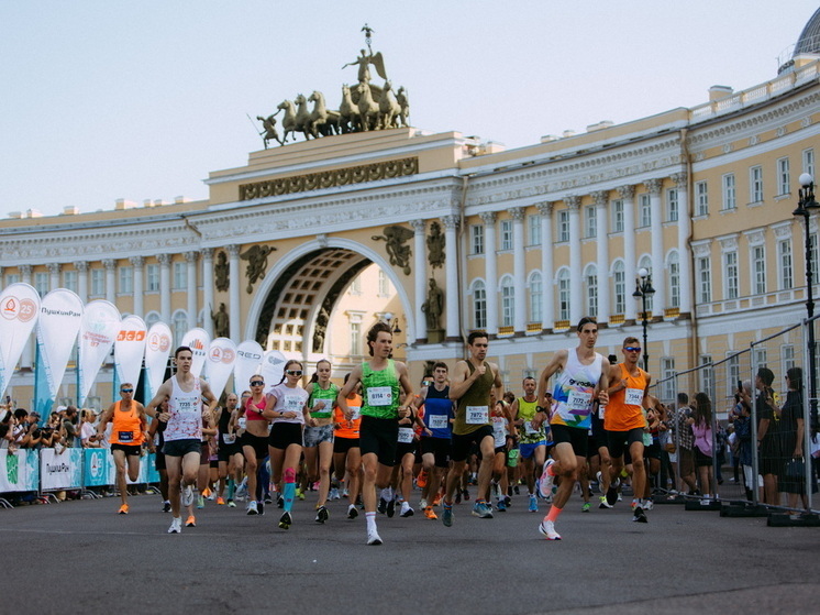 ВТБ: старейший беговой марафон Европы «Пушкин – Петербург» побьет рекорд по числу участников