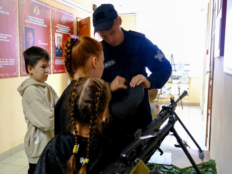 День открытых дверей для детей росгвардейцев прошел в Йошкар-Оле