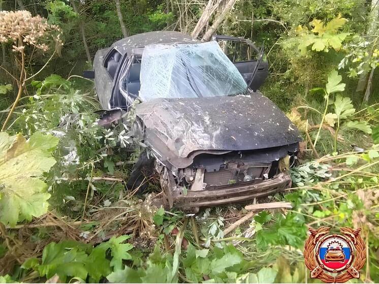 Трое человек пострадали в столкновении автомобилей в Тверской области