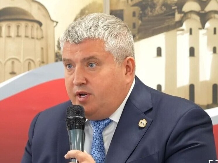 Дронов рассказал о результатах капремонта школ Новгородской области