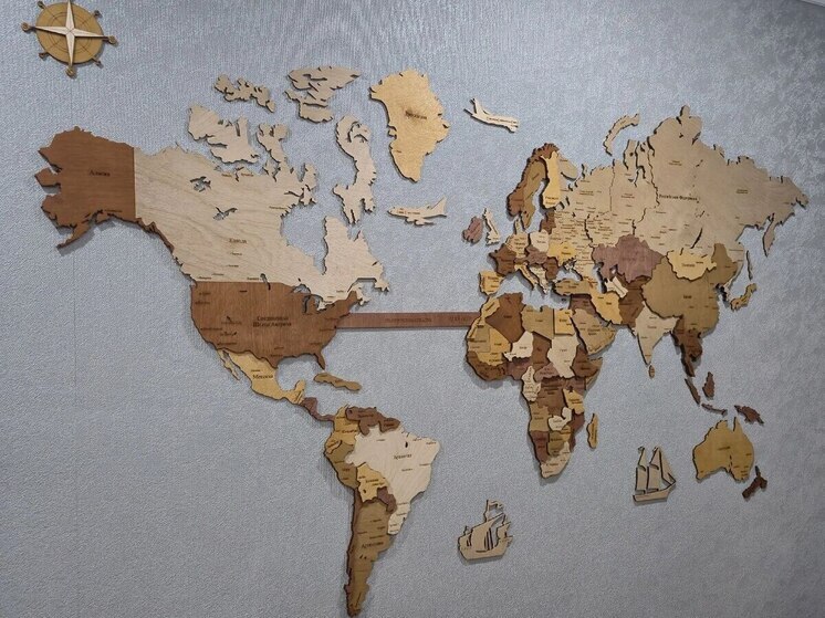 Атлас мира, изданный в Париже триста лет назад, хранится в краеведческом музее Донецка