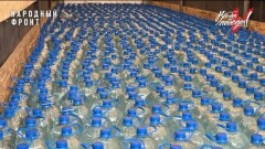 Опубликовали кадры со школьниками, помогающими собрать посылку из Орловской области в Донецк
