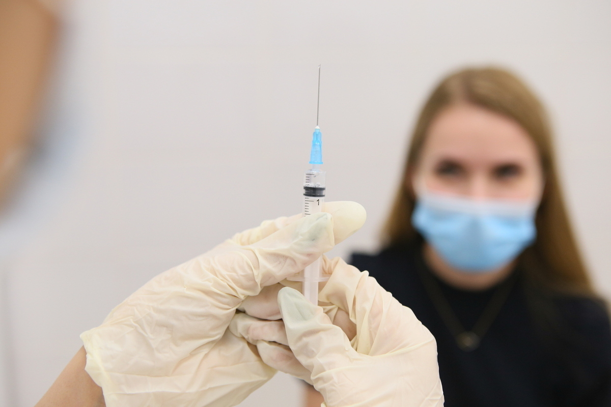 В Московской области начали работу мобильные пункты вакцинации от гриппа