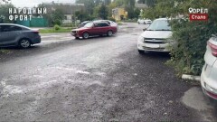 На видео показали заасфальтированную территорию у диализного центра в Орле